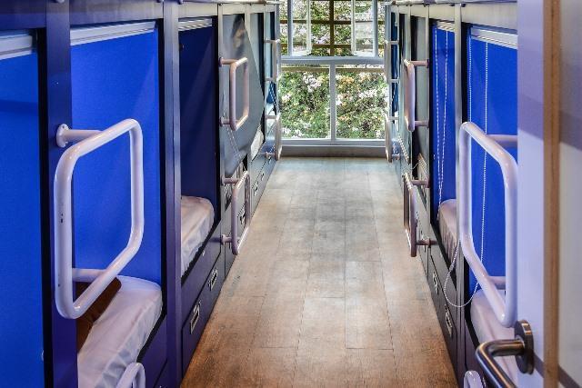 Qb Sleep Capsule Hotel Kuta Lombok Oda fotoğraf