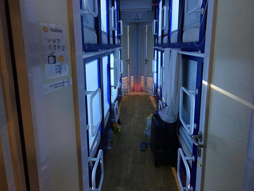 Qb Sleep Capsule Hotel Kuta Lombok Dış mekan fotoğraf