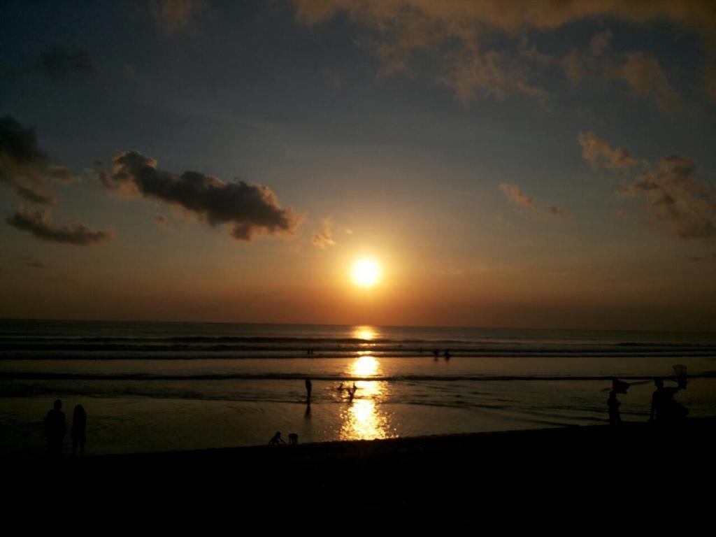 Qb Sleep Capsule Hotel Kuta Lombok Dış mekan fotoğraf